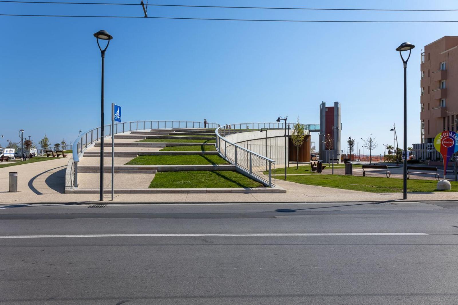 Bilocale Con Giardino A 200Mt Dal Mare - Homeunity 里米尼 外观 照片