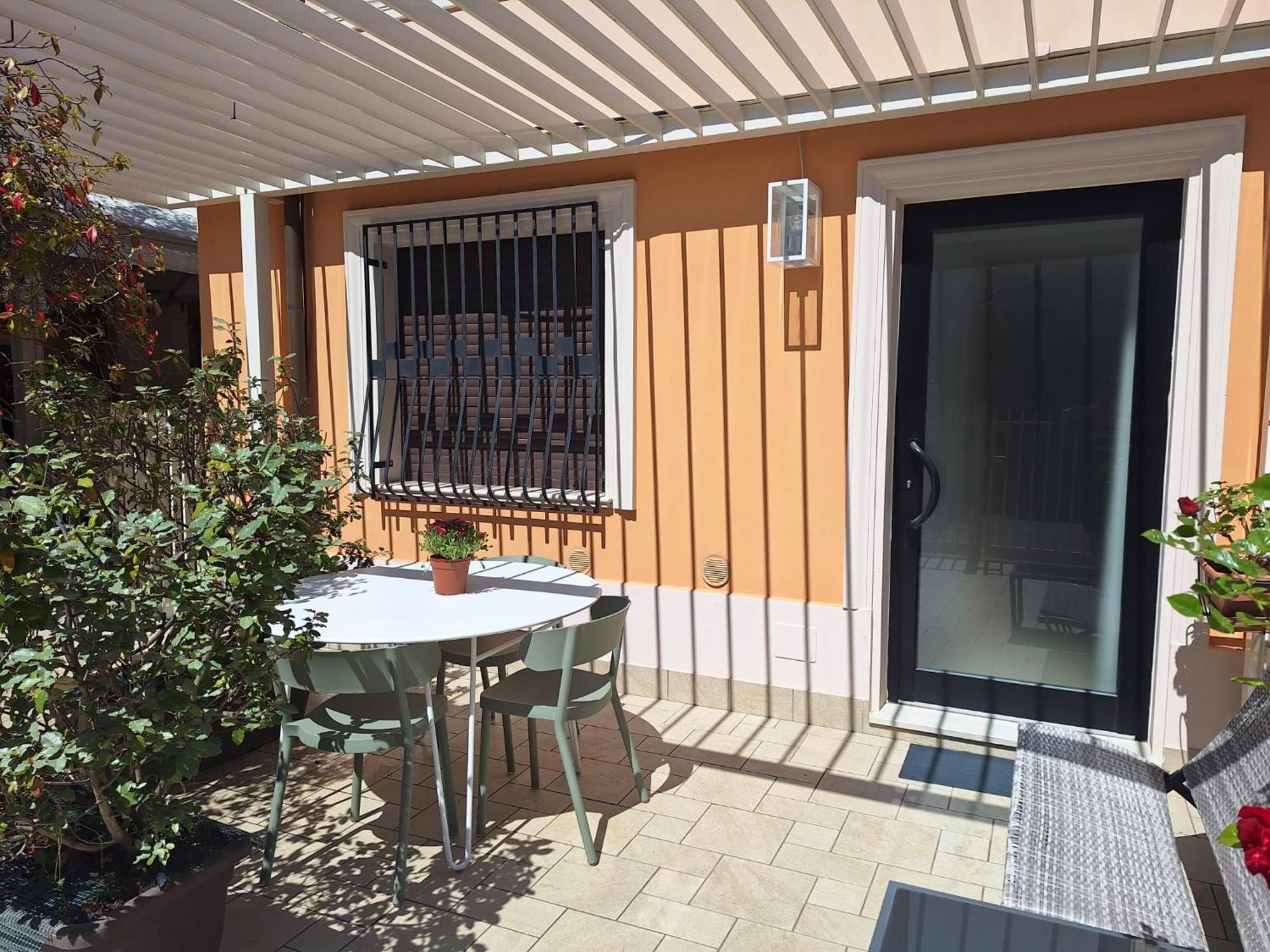 Bilocale Con Giardino A 200Mt Dal Mare - Homeunity 里米尼 外观 照片